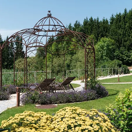 Rosenhof Salzburger Seenland Apartman Straßwalchen