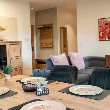Apartment Rosenhof Salzburger Seenland *