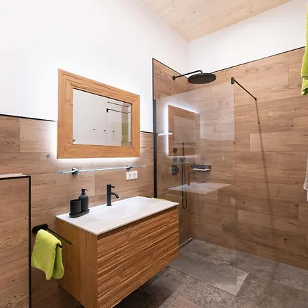 Rosenhof Salzburger Seenland Apartment Strasswalchen