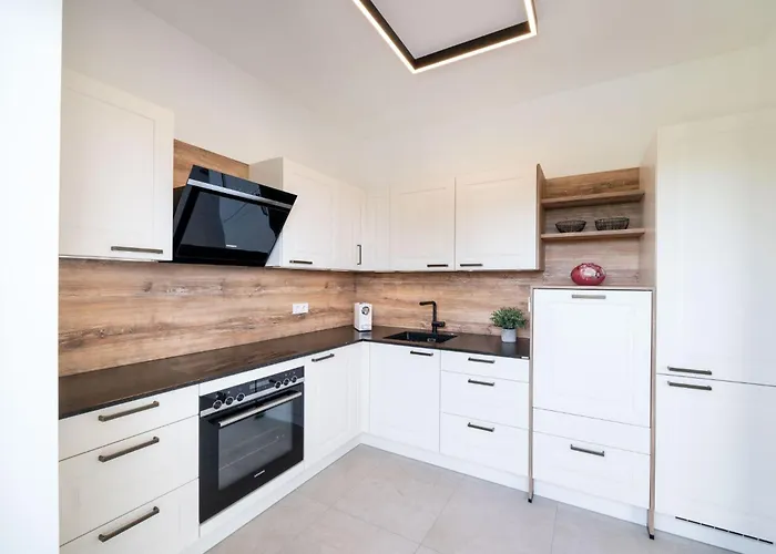 Rosenhof Salzburger Seenland 施特拉斯瓦尔兴