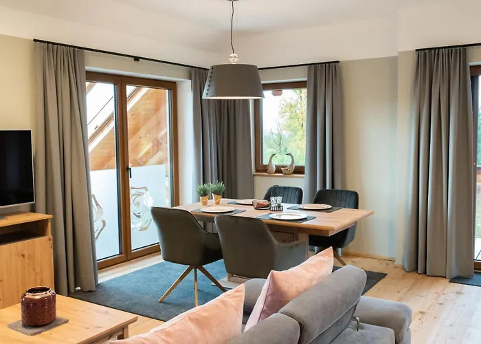 Rosenhof Salzburger Seenland 公寓 *